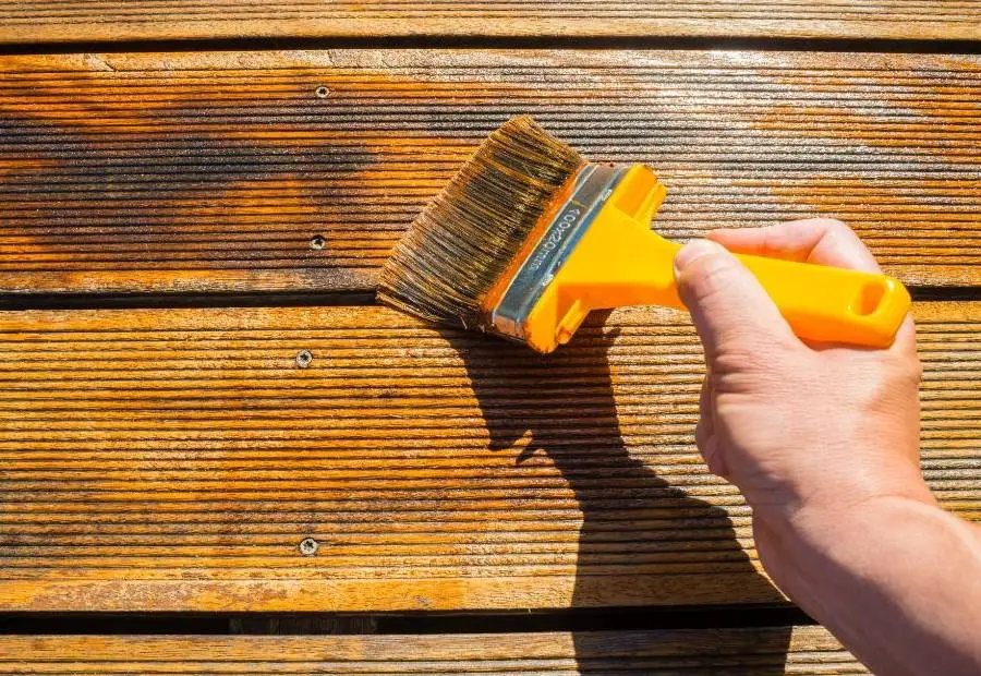 Terrassi pesu ja õlitamine